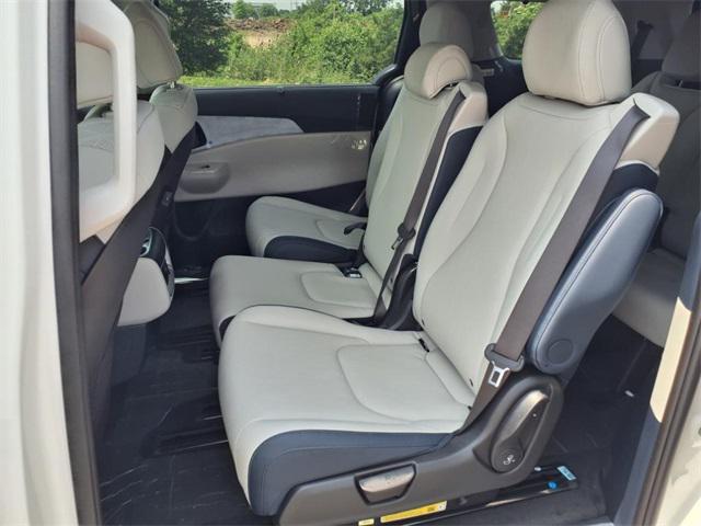 new 2025 Kia Carnival car, priced at $42,365