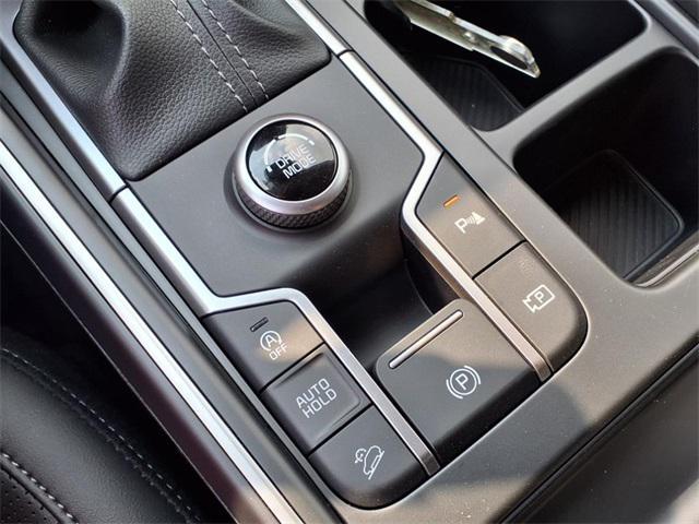 new 2025 Kia Sorento car, priced at $35,090