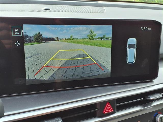 new 2025 Kia Sorento car, priced at $35,090