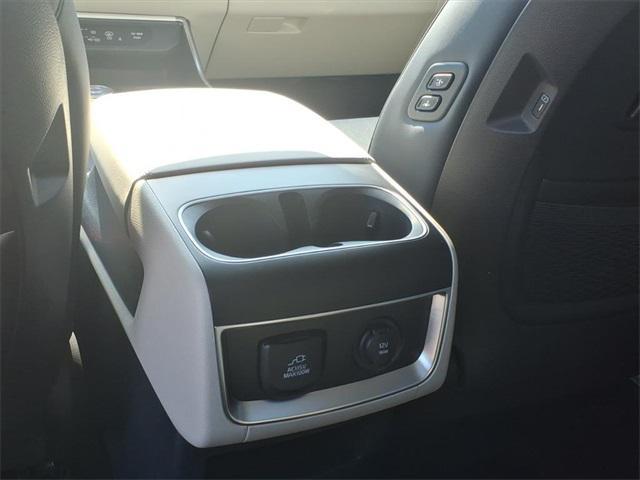 new 2026 Kia Carnival Hybrid car, priced at $48,395