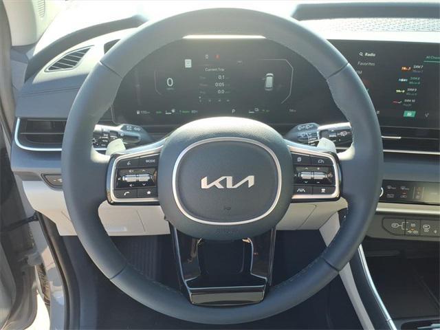 new 2026 Kia Carnival Hybrid car, priced at $48,395