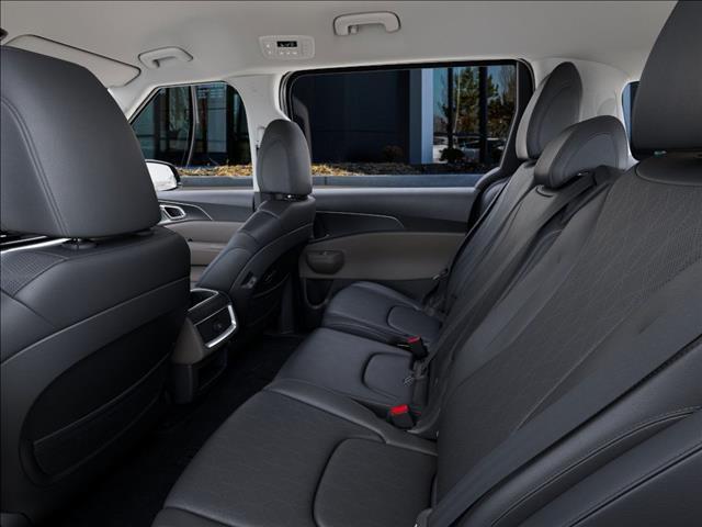 new 2025 Kia Carnival car, priced at $39,095