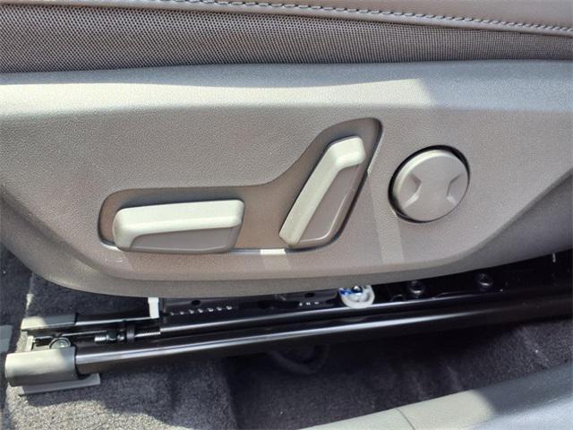 new 2025 Kia Niro car, priced at $33,965