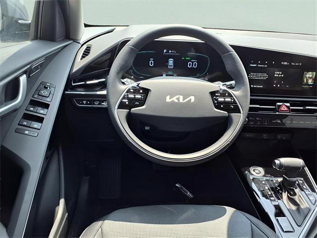new 2025 Kia Niro car, priced at $33,965