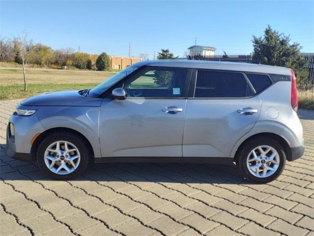 used 2022 Kia Soul car, priced at $17,283