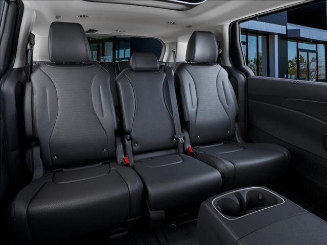 new 2026 Kia Carnival Hybrid car, priced at $53,280
