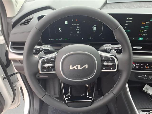 new 2026 Kia Carnival Hybrid car, priced at $53,780