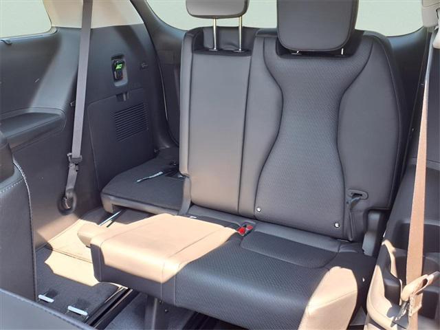 new 2026 Kia Carnival car, priced at $51,815