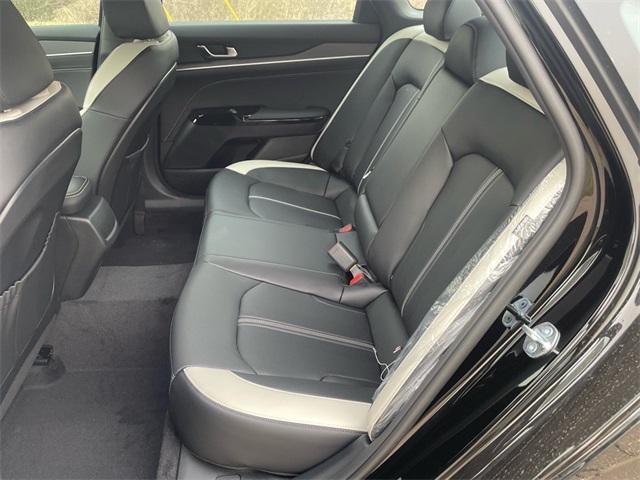 new 2025 Kia K5 car, priced at $30,280