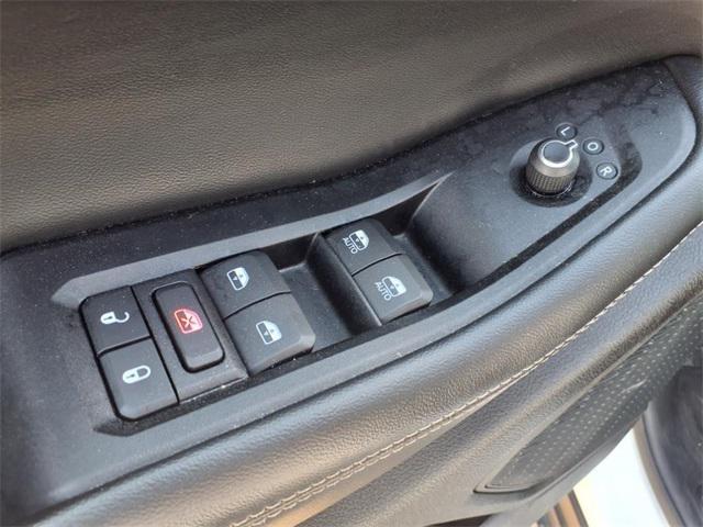 used 2023 Jeep Grand Cherokee L car, priced at $28,148