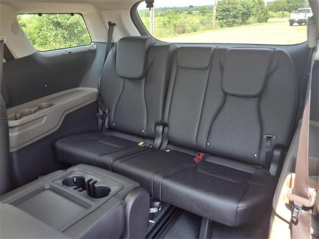 new 2026 Kia Carnival Hybrid car, priced at $48,020