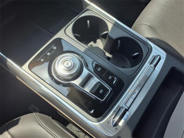 new 2026 Kia Carnival Hybrid car, priced at $48,020