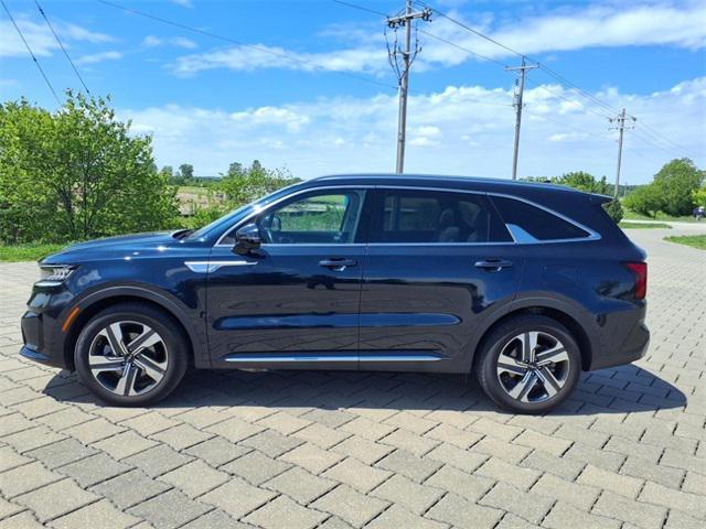 used 2023 Kia Sorento Hybrid car, priced at $29,555