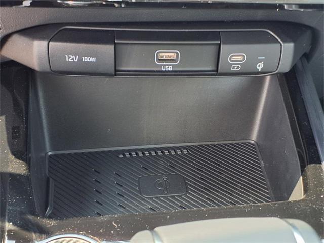 new 2025 Kia Niro car, priced at $31,160