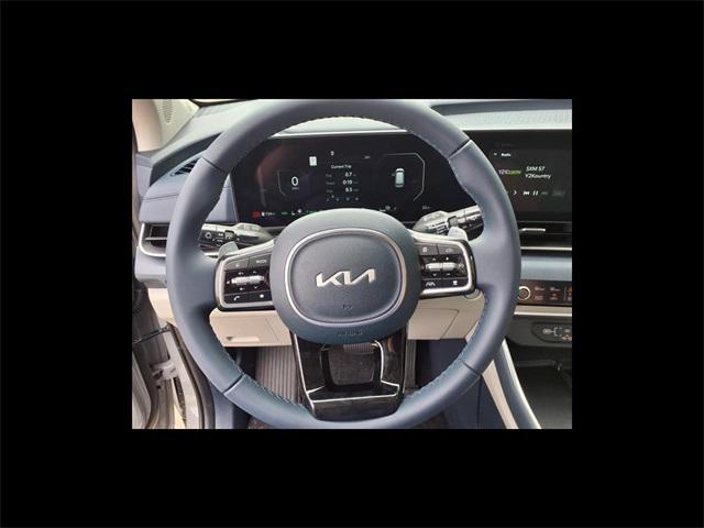 new 2026 Kia Carnival Hybrid car, priced at $48,395