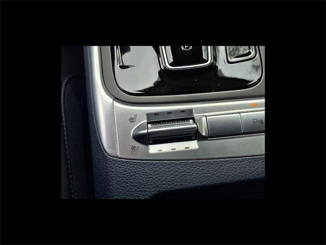 new 2026 Kia Carnival Hybrid car, priced at $48,395