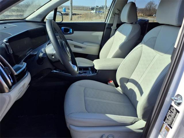 new 2025 Kia Sorento car, priced at $37,455