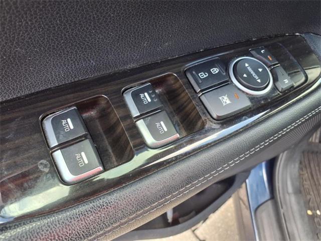 used 2019 Kia Sorento car, priced at $16,562