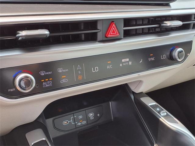 new 2025 Kia Sorento car, priced at $41,385