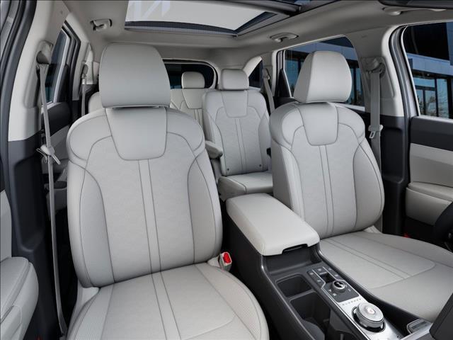 new 2025 Kia Sorento Hybrid car, priced at $42,555