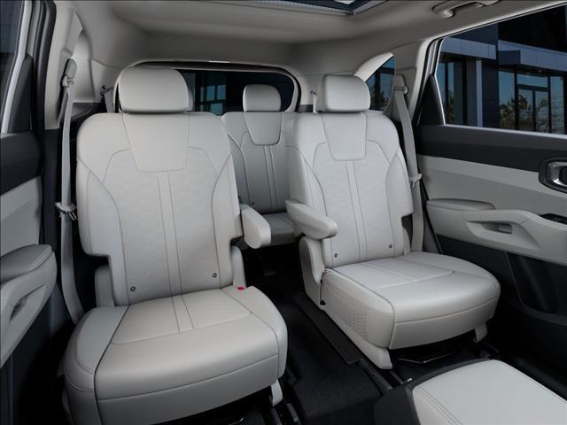 new 2025 Kia Sorento Hybrid car, priced at $42,555