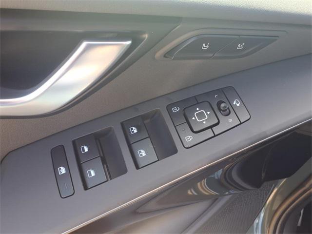 new 2025 Kia Niro car, priced at $36,515