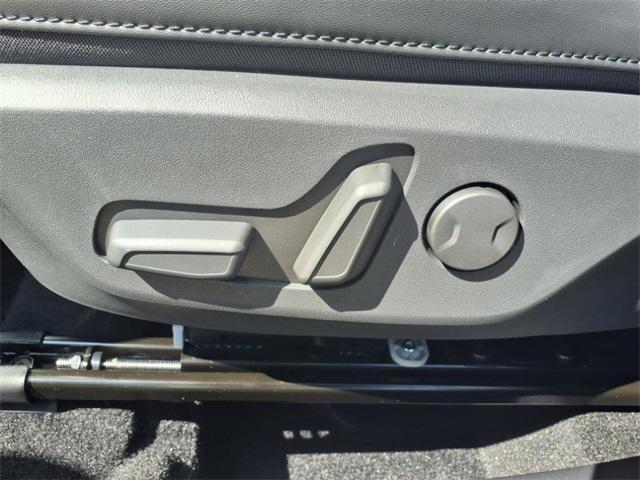 new 2025 Kia Niro car, priced at $36,515