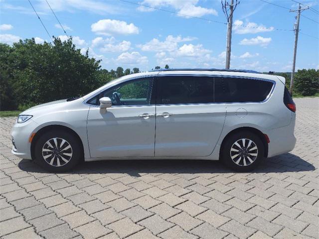 used 2021 Chrysler Pacifica car, priced at $22,754