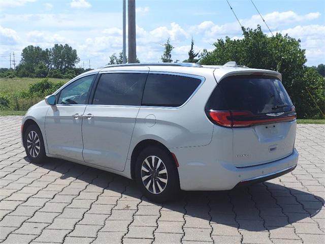 used 2021 Chrysler Pacifica car, priced at $22,754