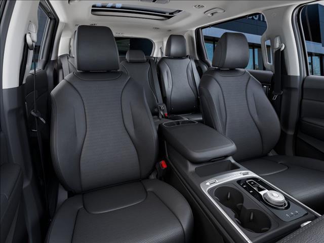 new 2025 Kia Carnival car, priced at $54,755