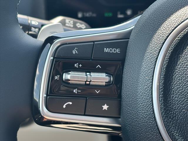 new 2025 Kia Carnival Hybrid car, priced at $53,320