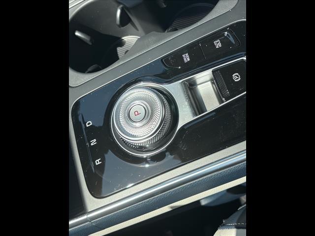 new 2025 Kia Carnival Hybrid car, priced at $53,320