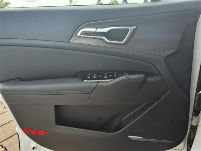 new 2025 Kia Sportage Hybrid car, priced at $35,605
