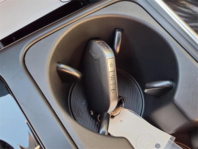 new 2026 Kia Carnival Hybrid car, priced at $55,925