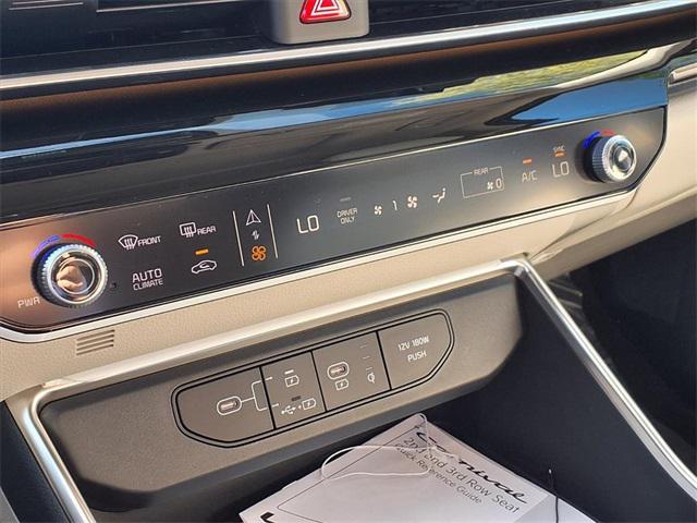 new 2026 Kia Carnival Hybrid car, priced at $55,925