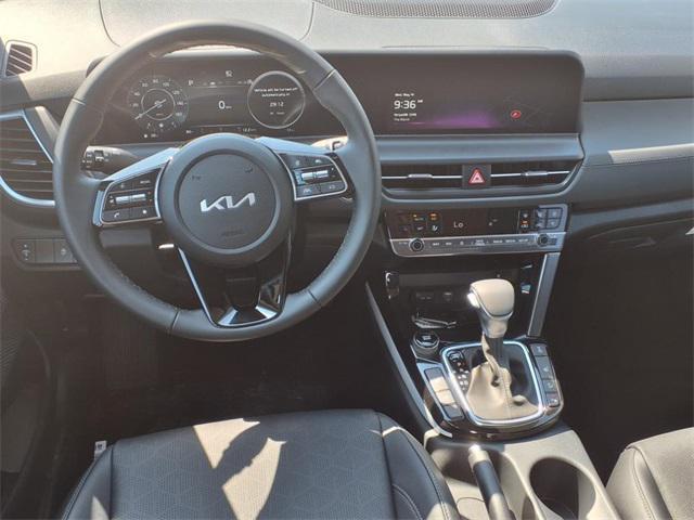 new 2025 Kia Seltos car, priced at $30,150