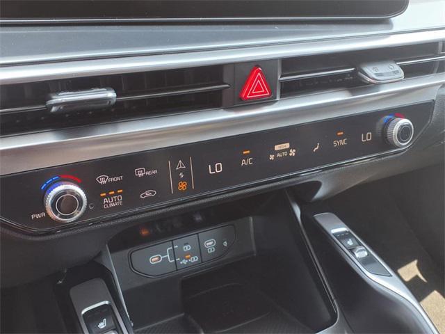 new 2025 Kia Sorento car, priced at $36,815