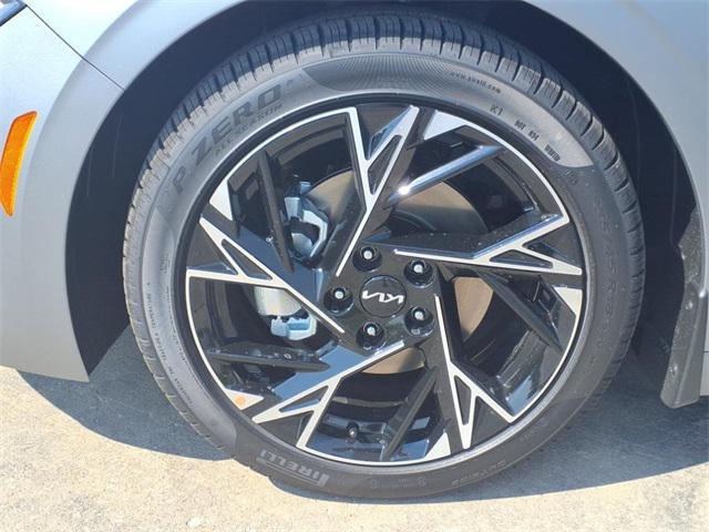 new 2026 Kia K5 car, priced at $31,835