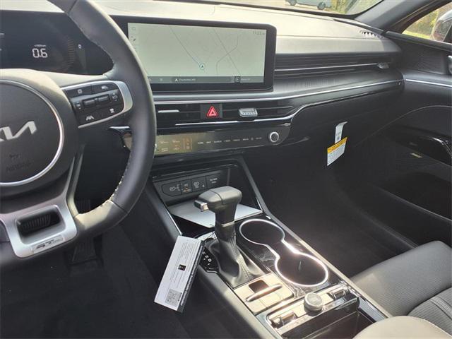 new 2026 Kia K5 car, priced at $33,420