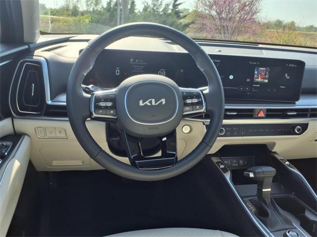 new 2025 Kia Sorento car, priced at $39,370