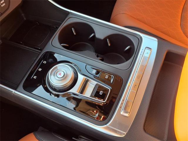 new 2026 Kia Carnival Hybrid car, priced at $43,620