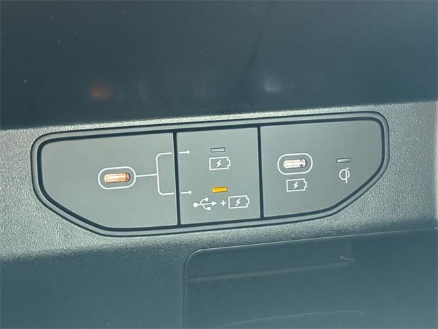 new 2025 Kia Sorento car, priced at $36,920