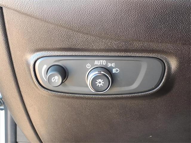 used 2022 Chevrolet Equinox car, priced at $17,772