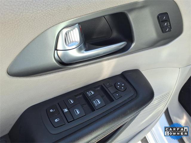 used 2022 Chrysler Pacifica car, priced at $20,437