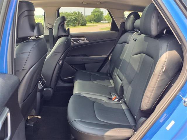 new 2026 Kia Sportage car, priced at $33,685