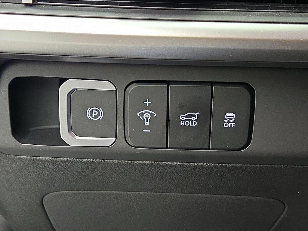 used 2024 Hyundai Santa Fe car, priced at $34,998