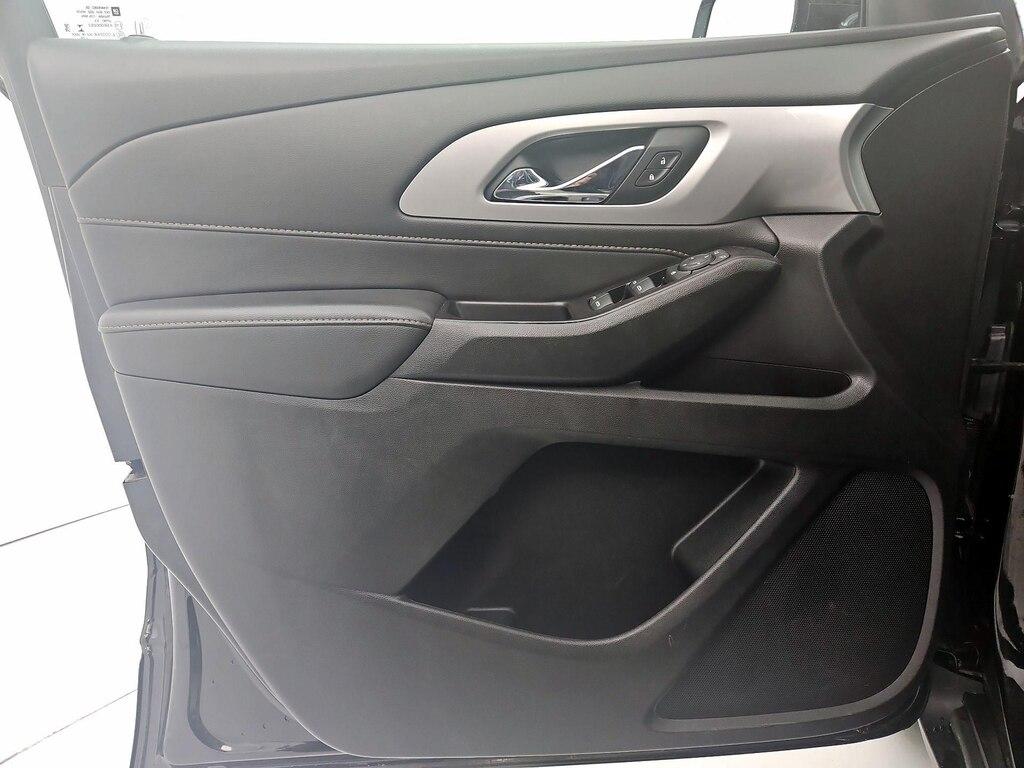 used 2020 Chevrolet Traverse car, priced at $26,998