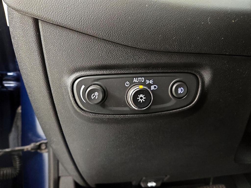 used 2021 Chevrolet Equinox car, priced at $24,998
