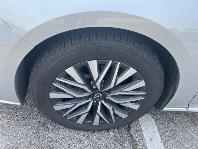 used 2024 Nissan Altima car, priced at $20,894