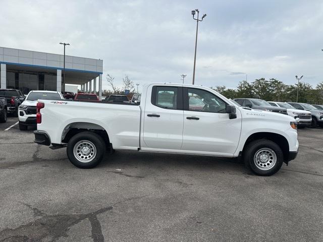 new 2025 Chevrolet Silverado 1500 car, priced at $43,065